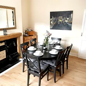 The Neville - Quaint Victorian With Free Parking York