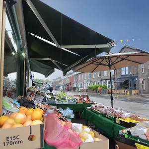 Lucy's Lodge- Stylish On Vibrant Bishy Road With Free Parking York